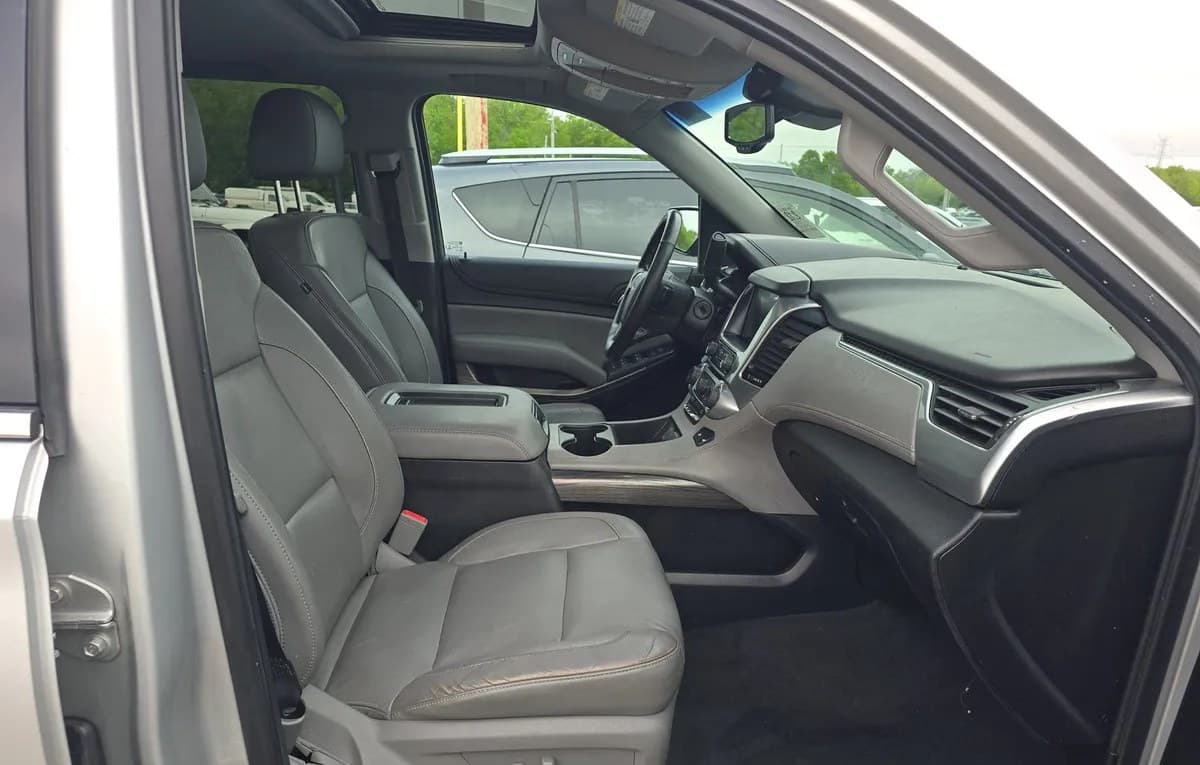 2019 CHEVROLET SUBURBAN LT 5