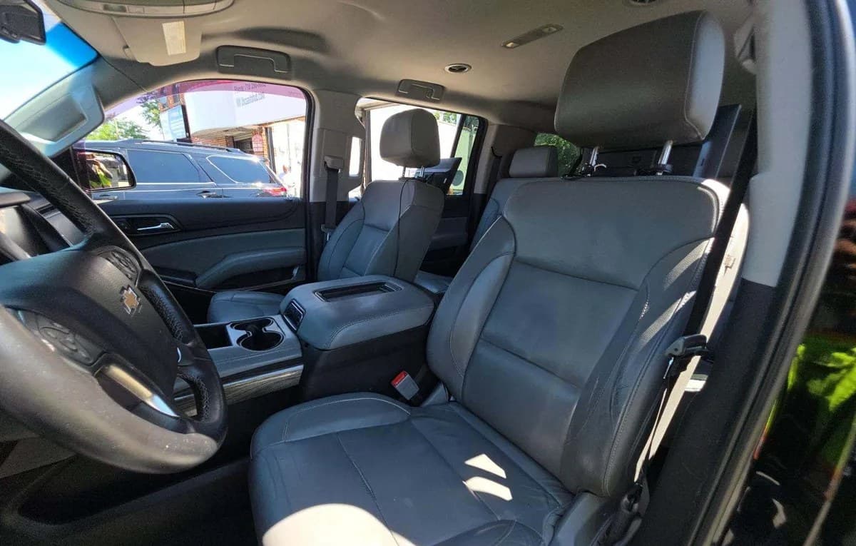 2019 CHEVROLET SUBURBAN LT 4