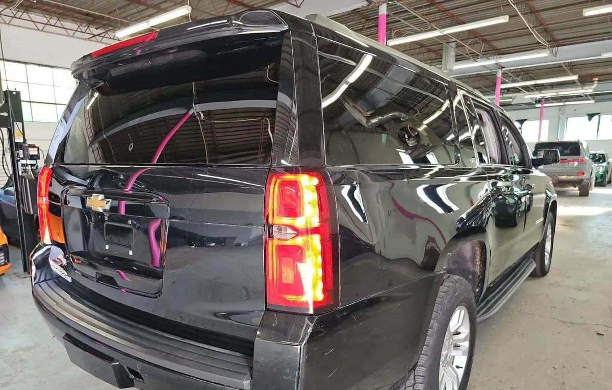 2019 CHEVROLET SUBURBAN LT 4