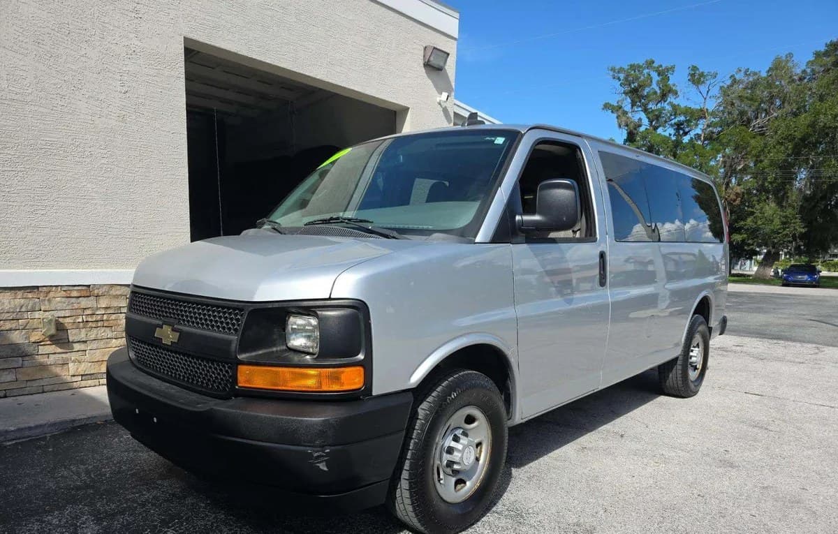 2017 CHEVROLET EXPRESS 2500 LS 2