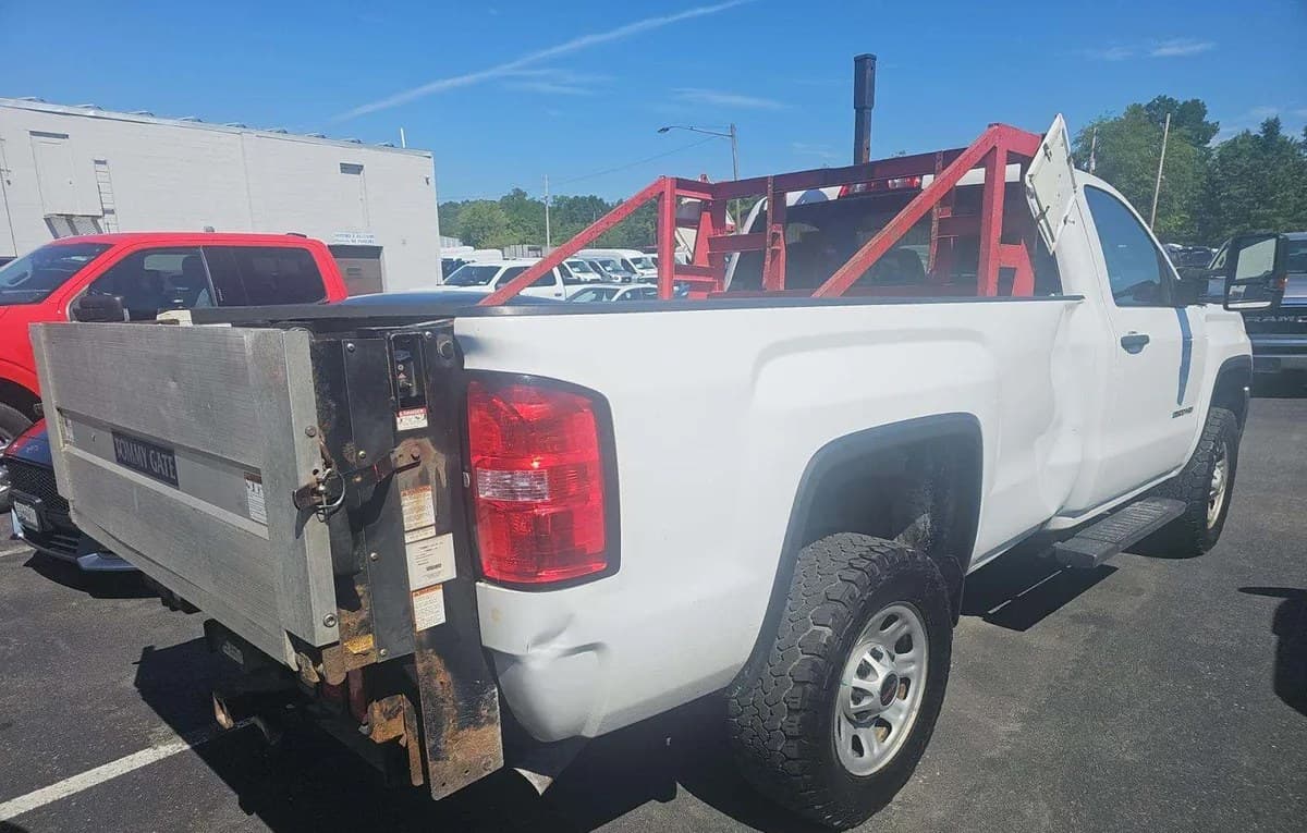 2017 GMC SIERRA 2500HD REGULAR CAB LONG BED 1SA 4