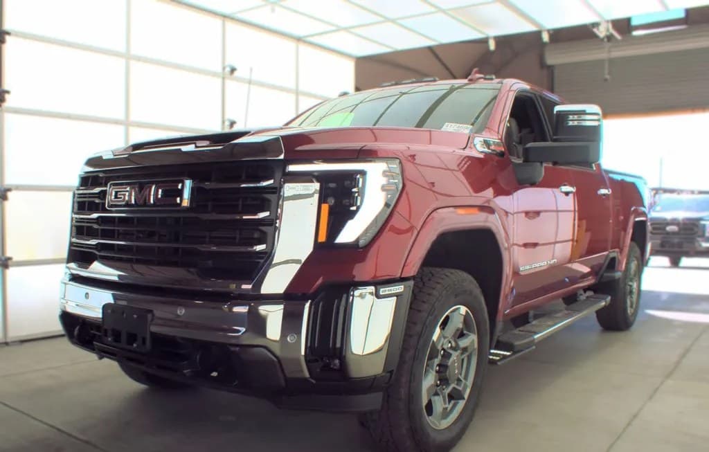 2025 GMC SIERRA 2500HD SLT CREW CAB MEDIUM BED 4SA