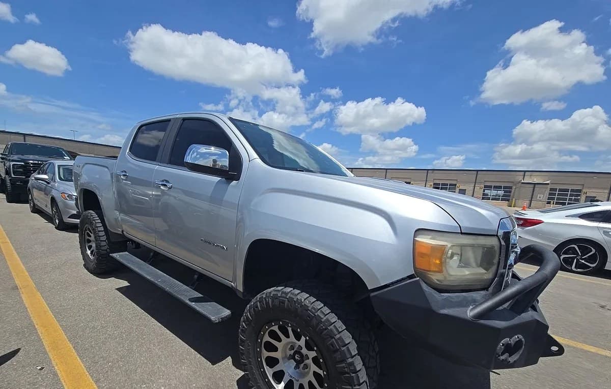 2017 GMC CANYON SLT CREW CAB MEDIUM BED 4LT 4