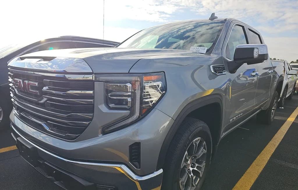 2025 GMC SIERRA 1500 SLT CREW CAB SHORT BED 4SA