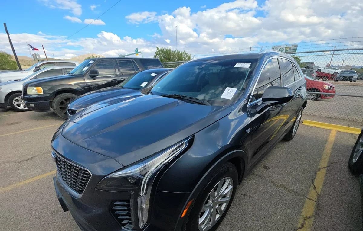 2019 CADILLAC XT4 Luxury 2