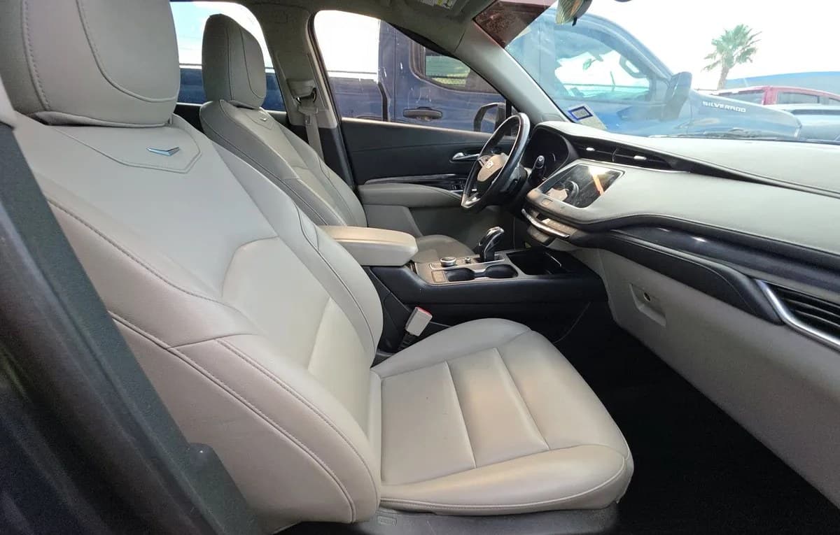 2019 CADILLAC XT4 Luxury 5