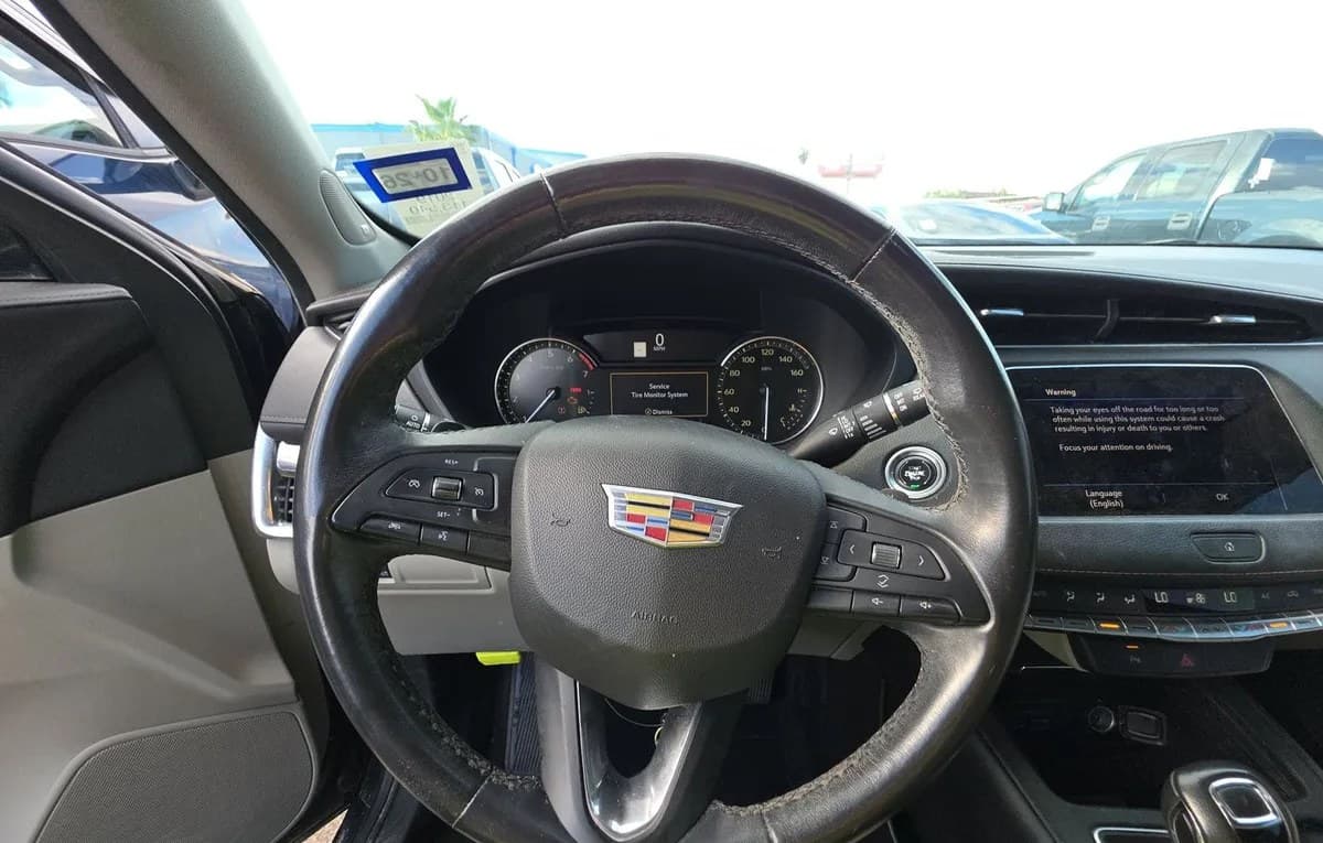 2019 CADILLAC XT4 Luxury 7