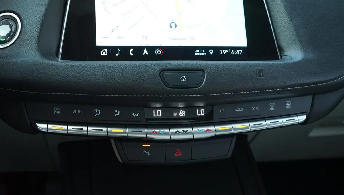2019 CADILLAC XT4 Luxury 6