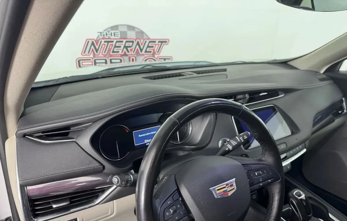 2019 CADILLAC XT4 Luxury 7