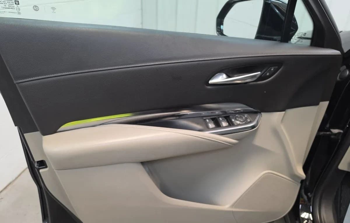 2019 CADILLAC XT4 Luxury 6
