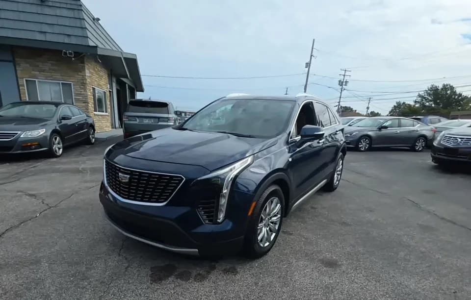 2020 CADILLAC XT4 PREMIUM Luxury 2