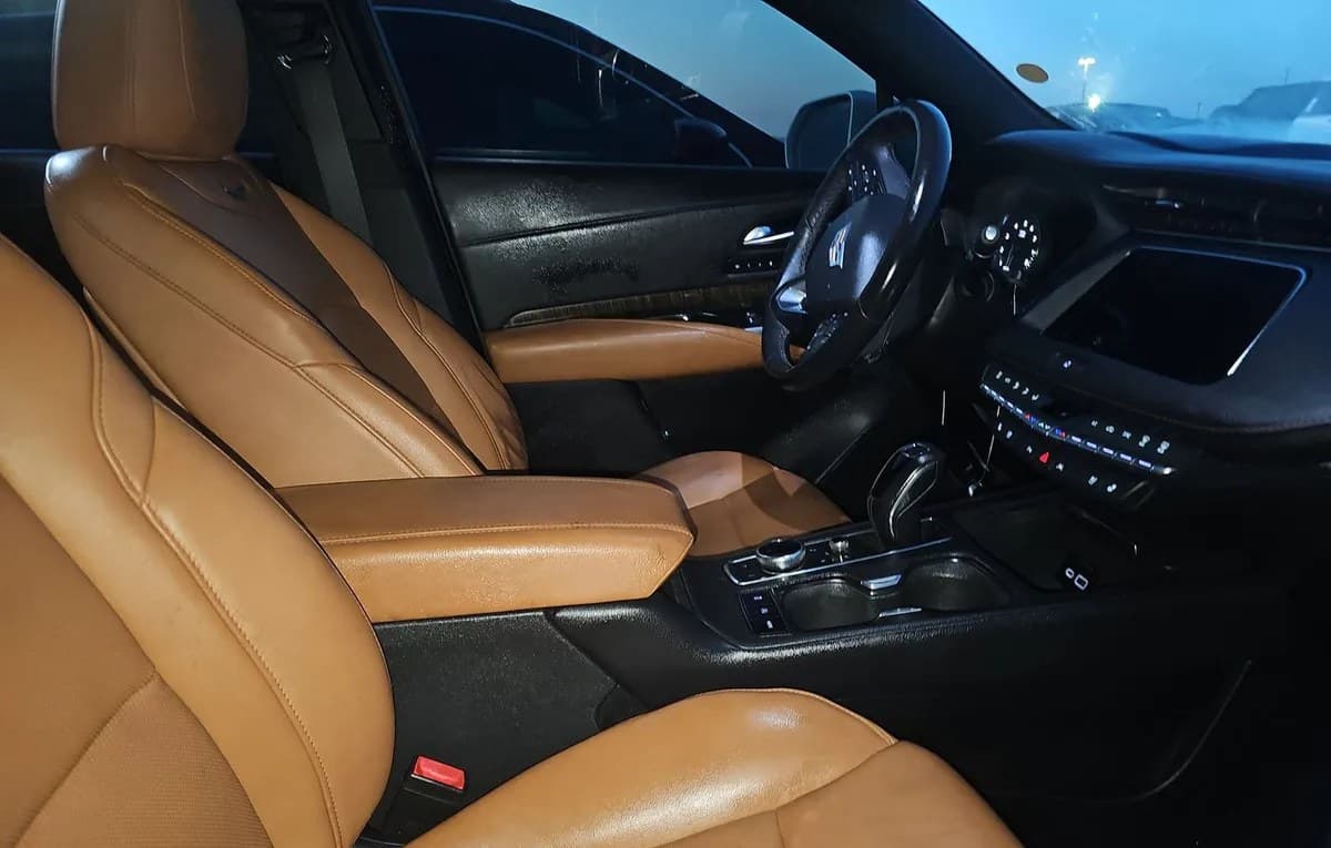 2019 CADILLAC XT4 SPORT 1SF 5