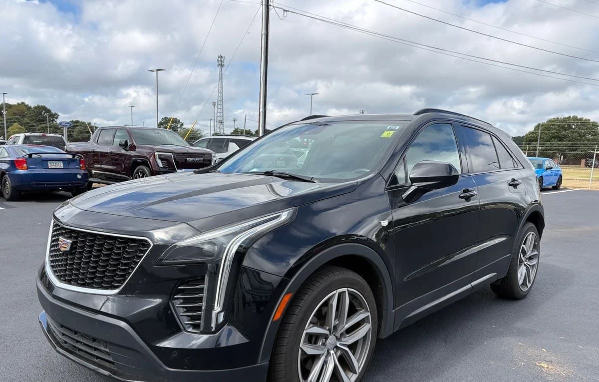 2019 CADILLAC XT4 Sport 2