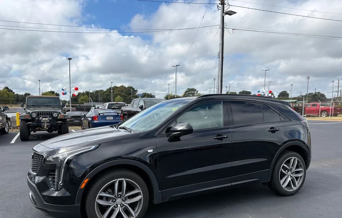 2019 CADILLAC XT4 Sport 3