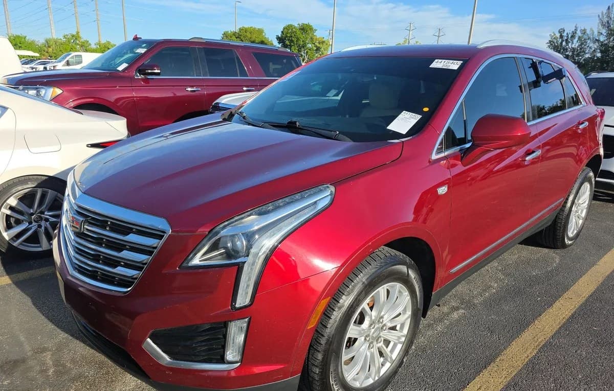 2017 CADILLAC XT5 Base 2