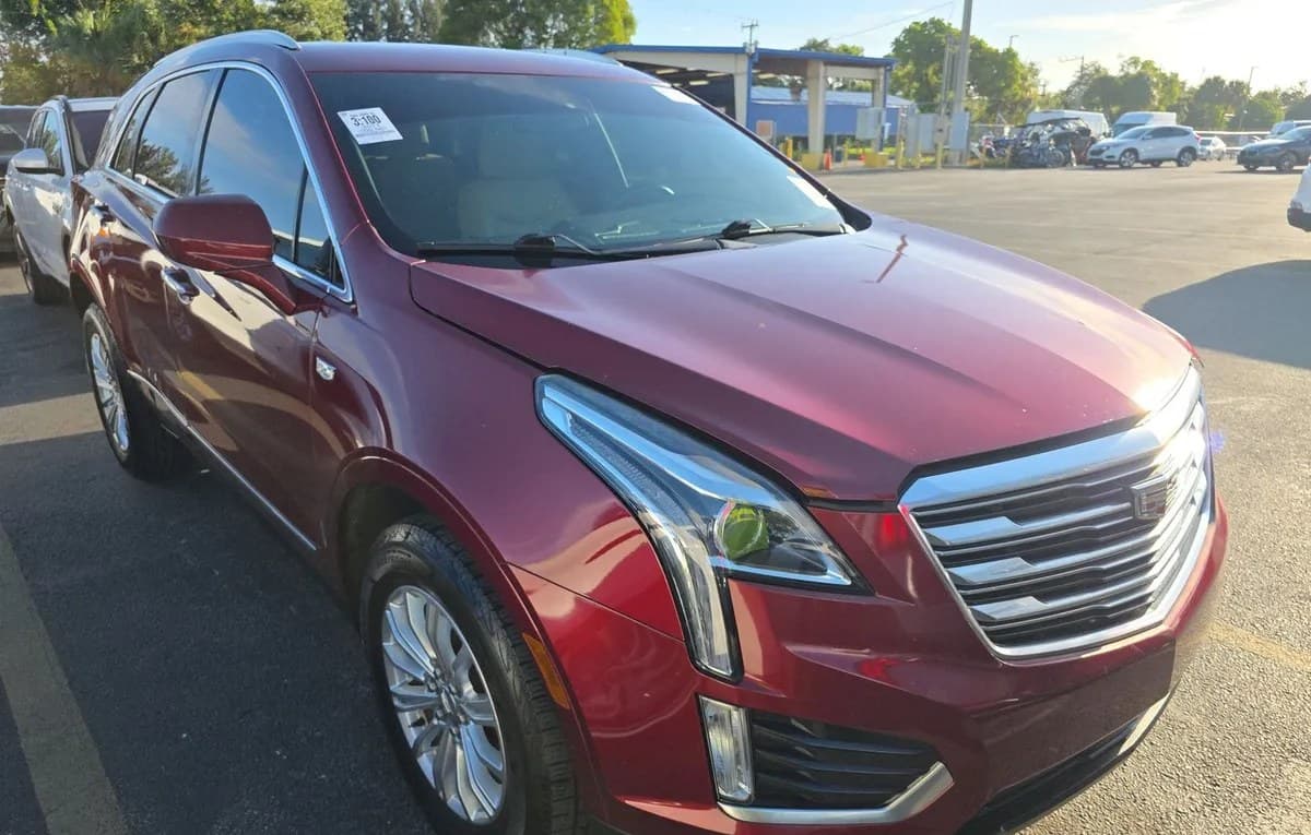 2017 CADILLAC XT5 Base 4
