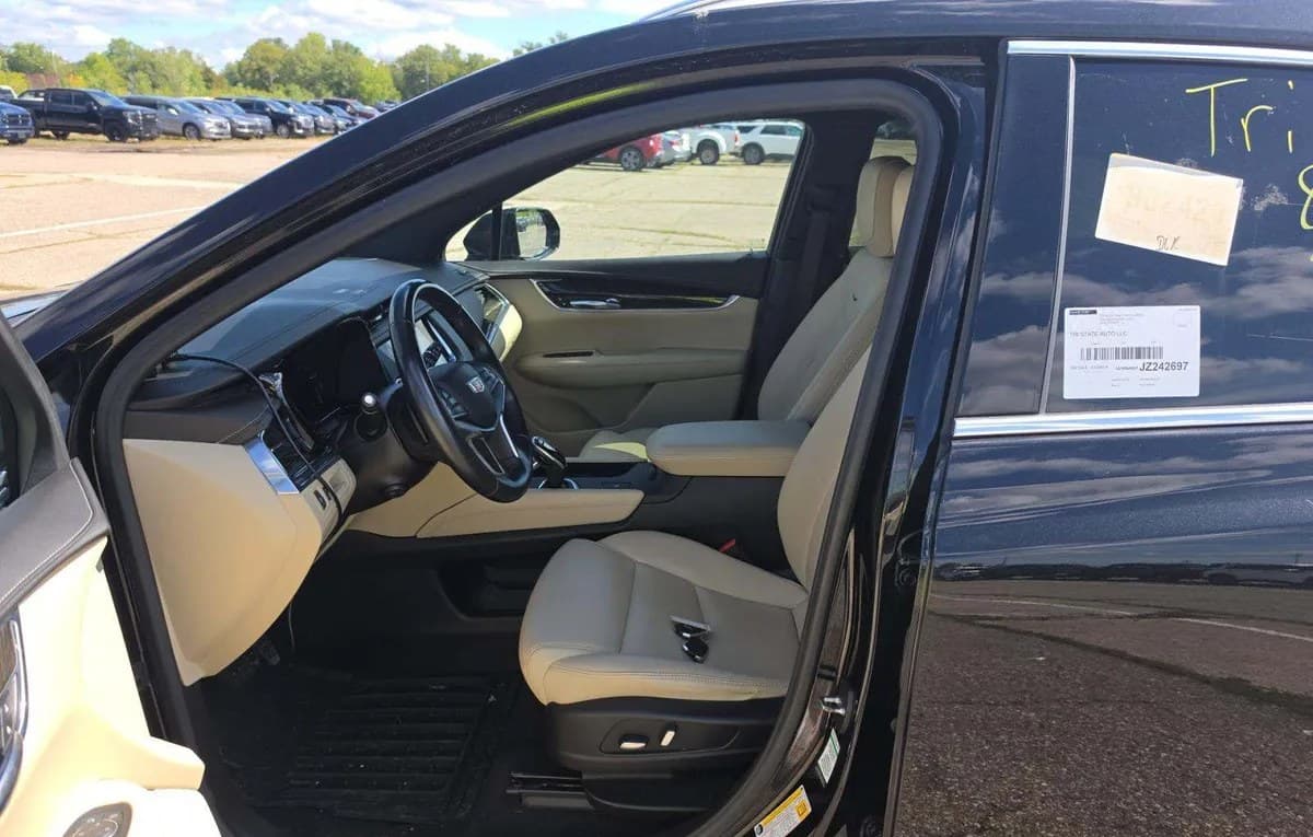 2018 CADILLAC XT5 1SA 4