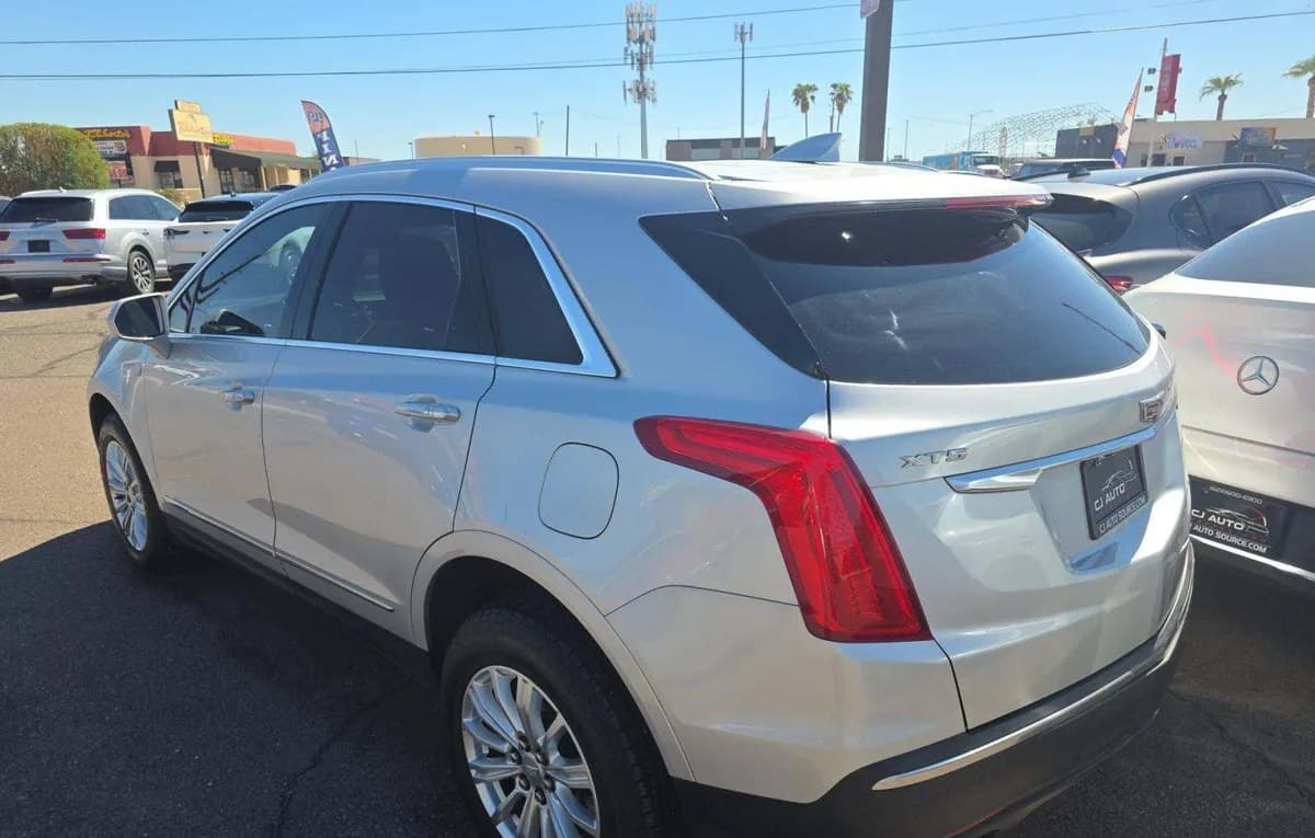 2019 CADILLAC XT5 Base 3