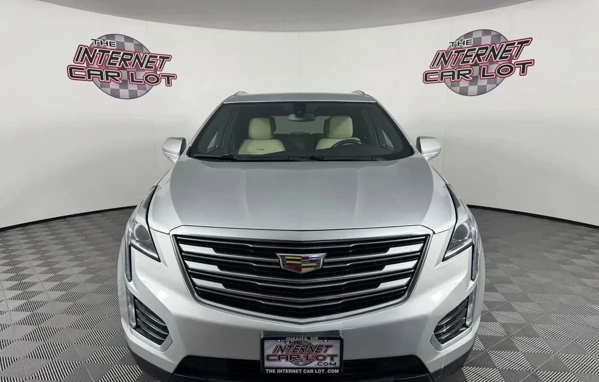 2018 CADILLAC XT5 Base 3