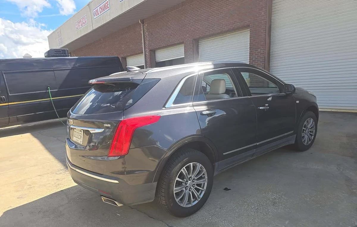 2017 CADILLAC XT5 Luxury 4
