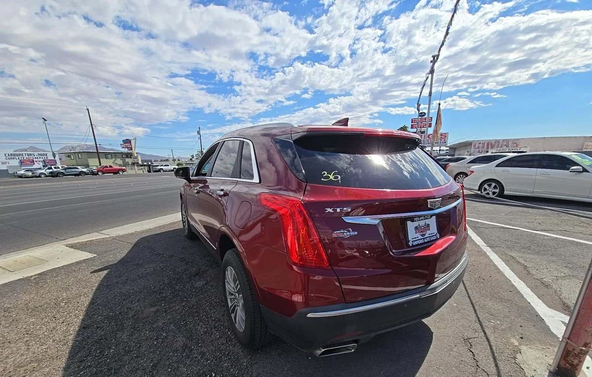 2017 CADILLAC XT5 LUXURY 1SC 3