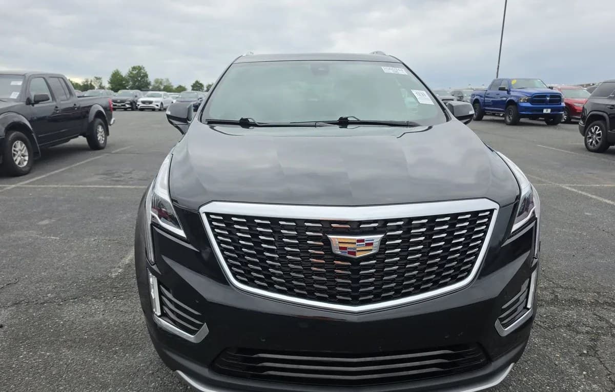 2021 CADILLAC XT5 PREMIUM Luxury 3