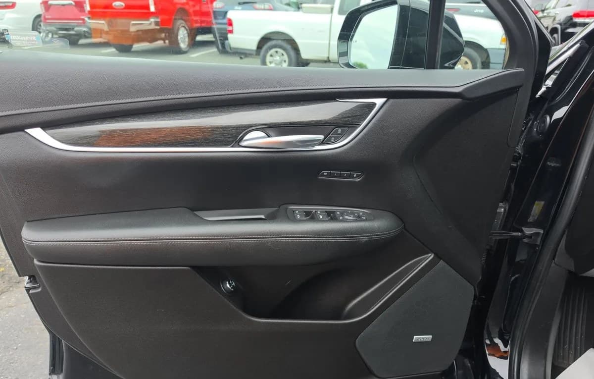 2021 CADILLAC XT5 PREMIUM Luxury 6
