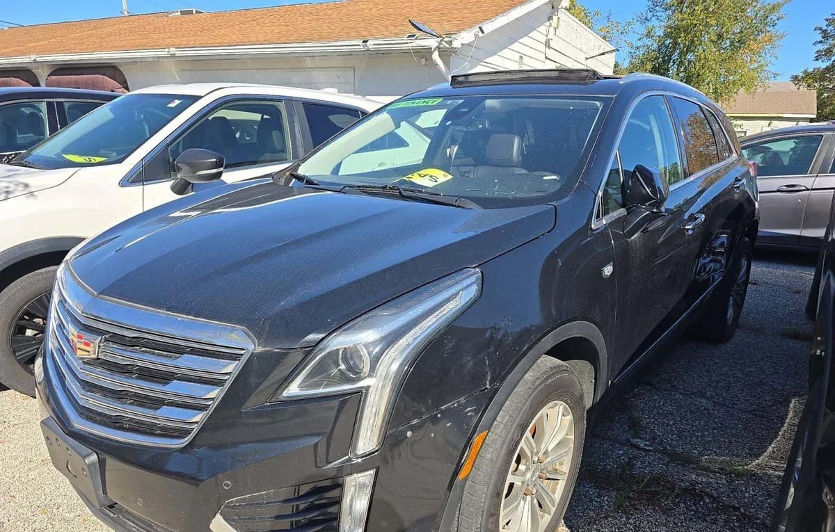 2017 CADILLAC XT5 Luxury 2