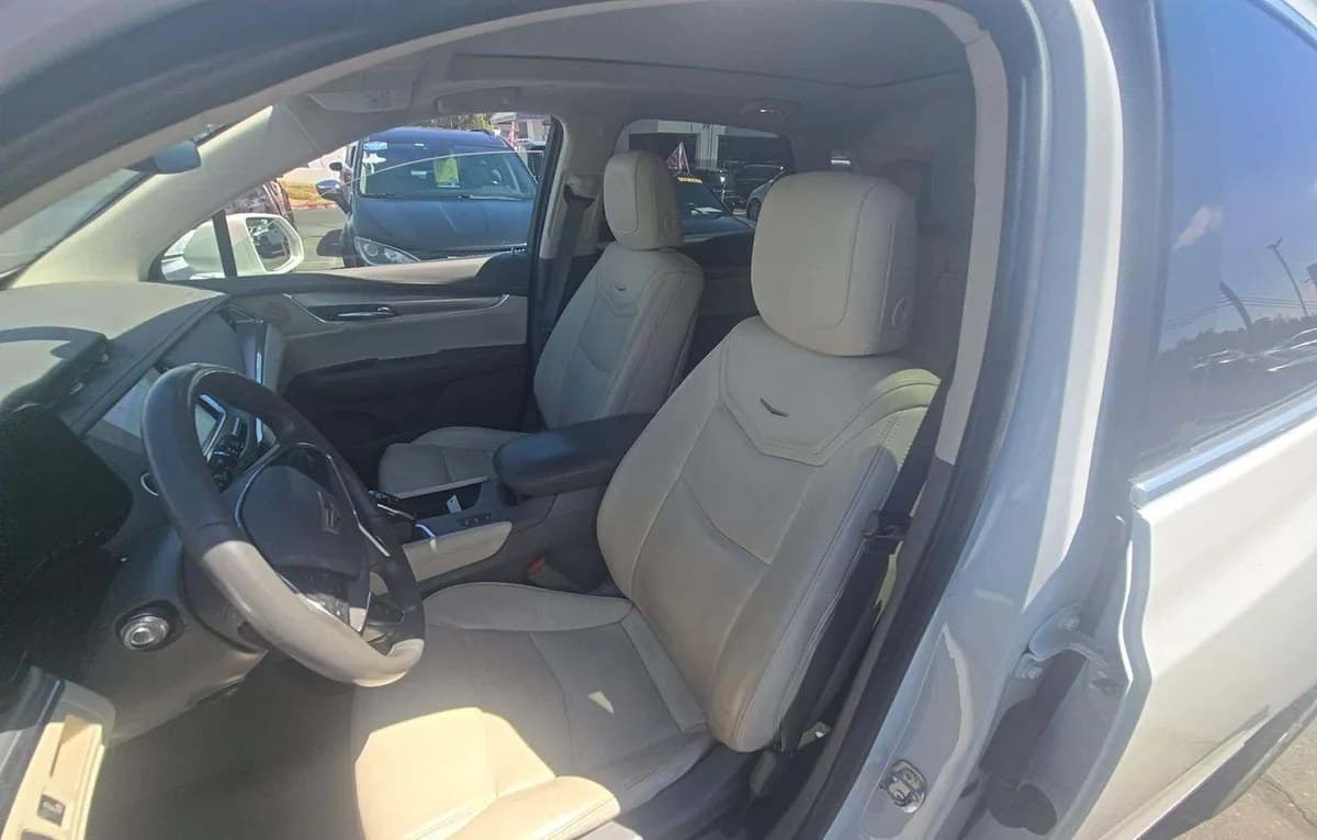 2019 CADILLAC XT5 PREMIUM Luxury 4