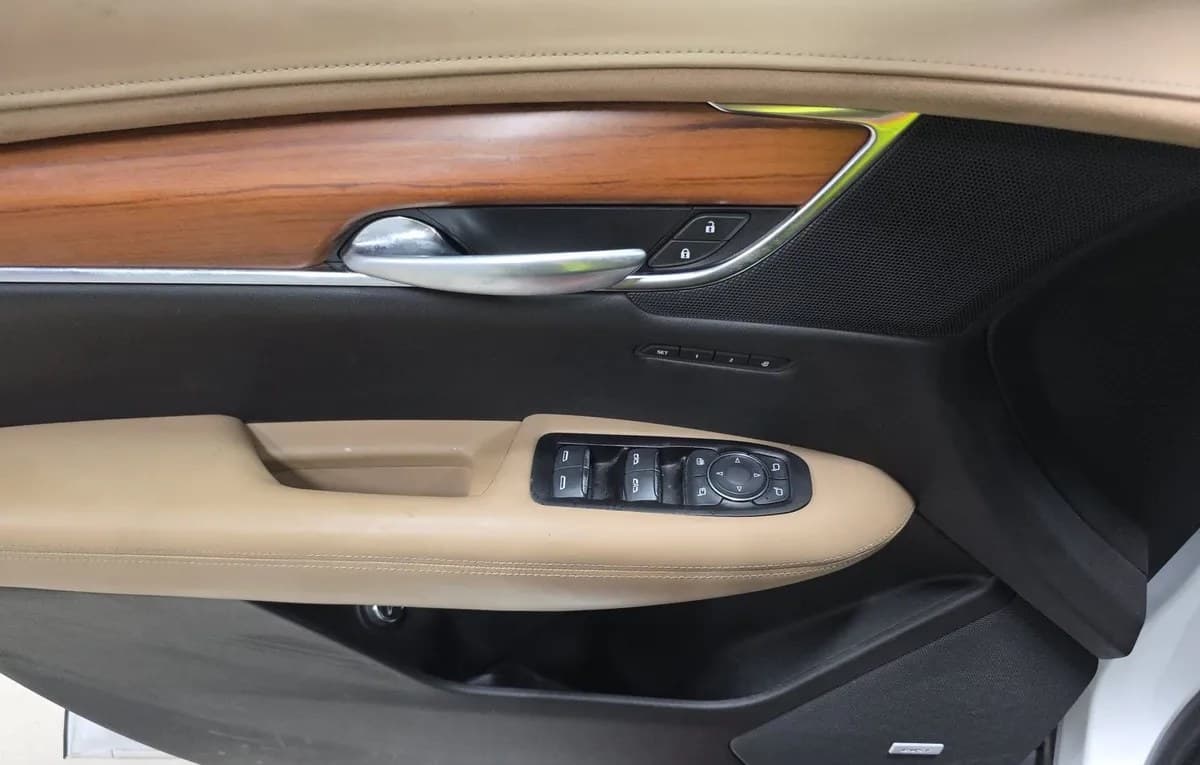 2019 CADILLAC XT5 Platinum 6