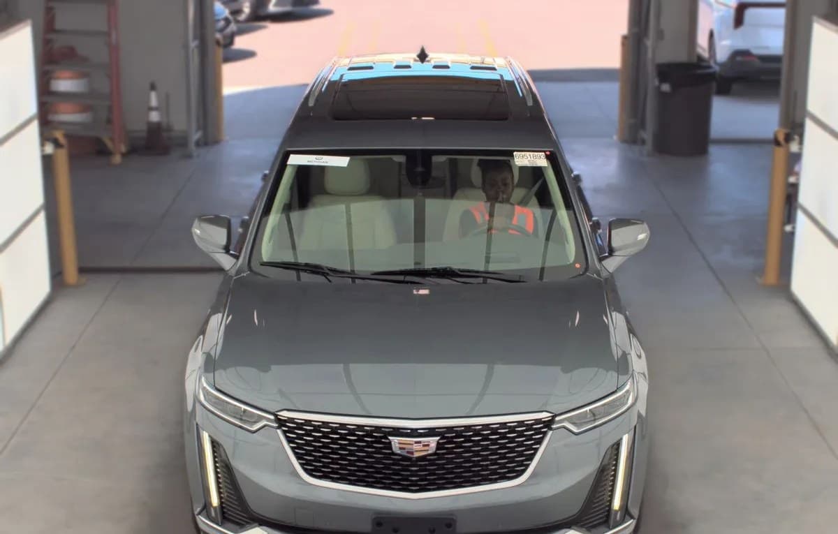 2022 CADILLAC XT6 PREMIUM Luxury 3
