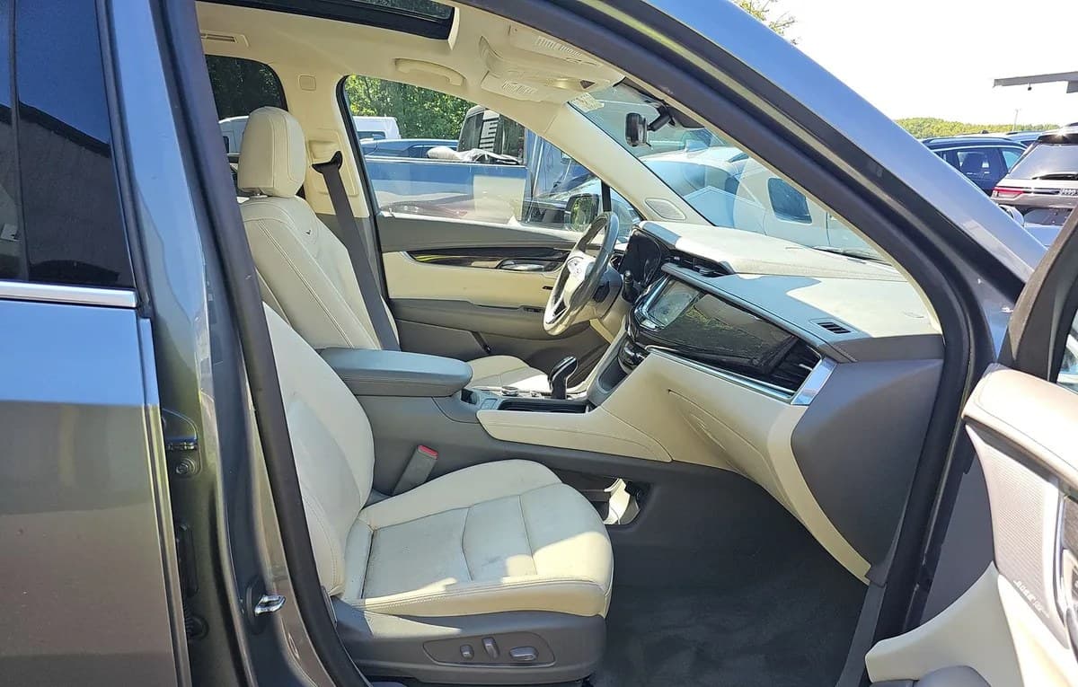 2022 CADILLAC XT6 PREMIUM Luxury 5