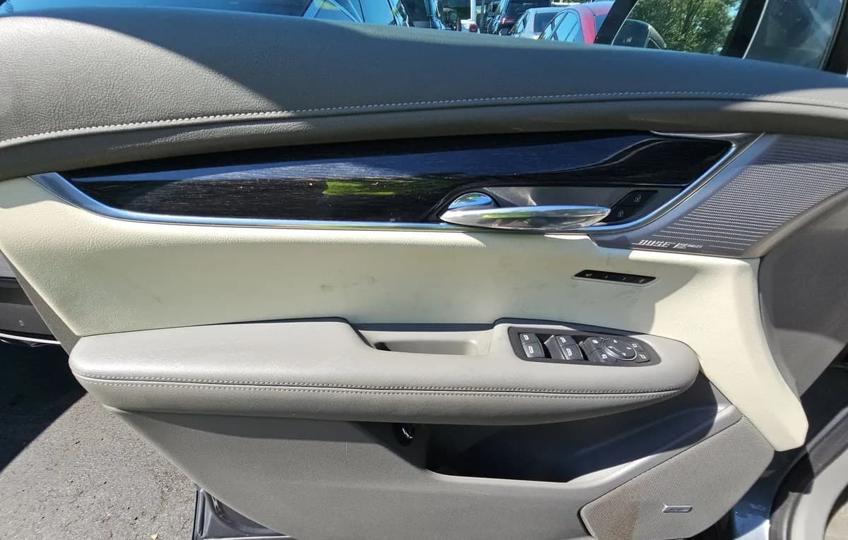 2022 CADILLAC XT6 PREMIUM Luxury 6