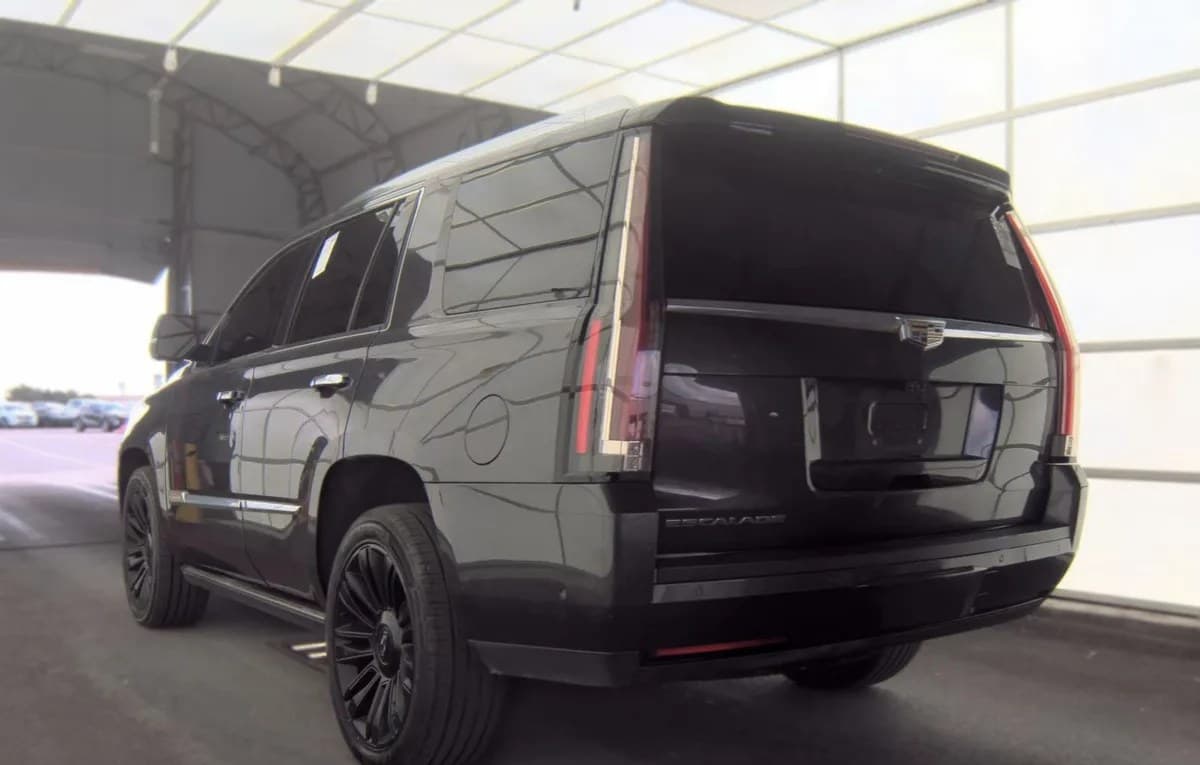 2017 CADILLAC ESCALADE Platinum 5