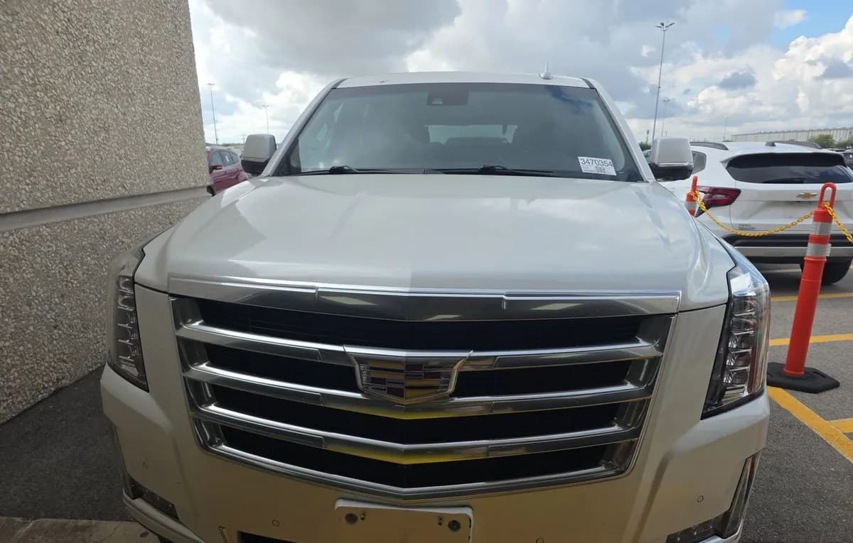 2019 CADILLAC ESCALADE PREMIUM Luxury 3