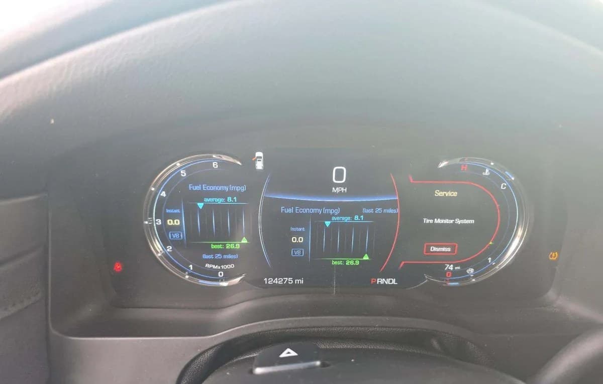 2017 CADILLAC ESCALADE ESV Luxury 6