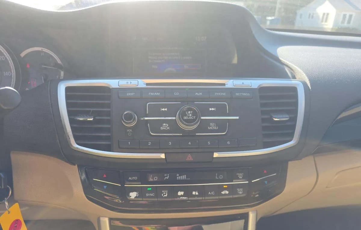 2017 HONDA ACCORD LX 7