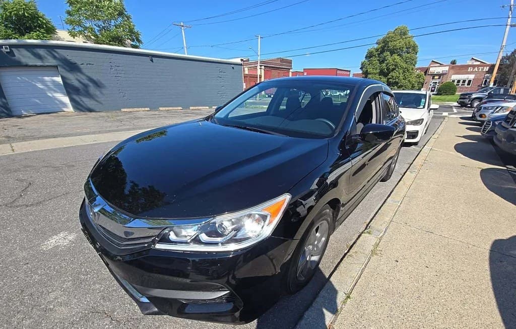 2017 HONDA ACCORD SEDAN LX