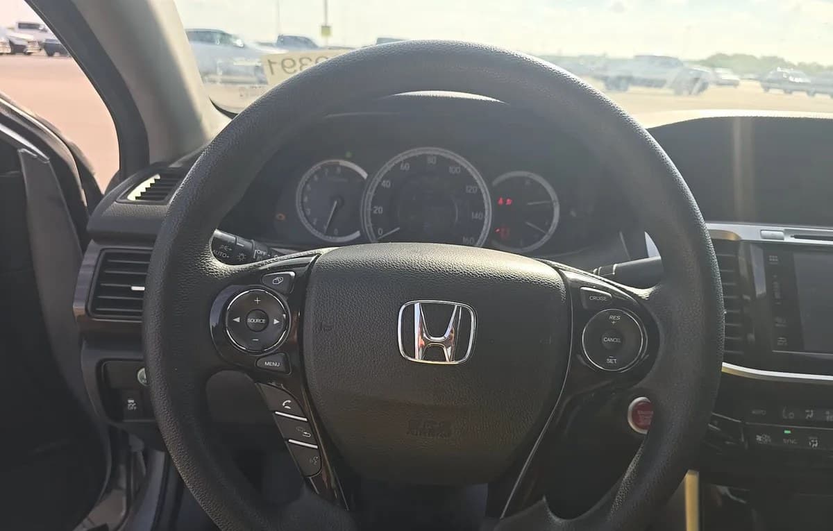 2017 HONDA ACCORD EX 6