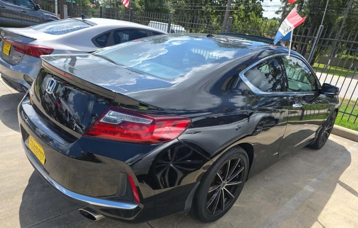 2017 HONDA ACCORD EX 4