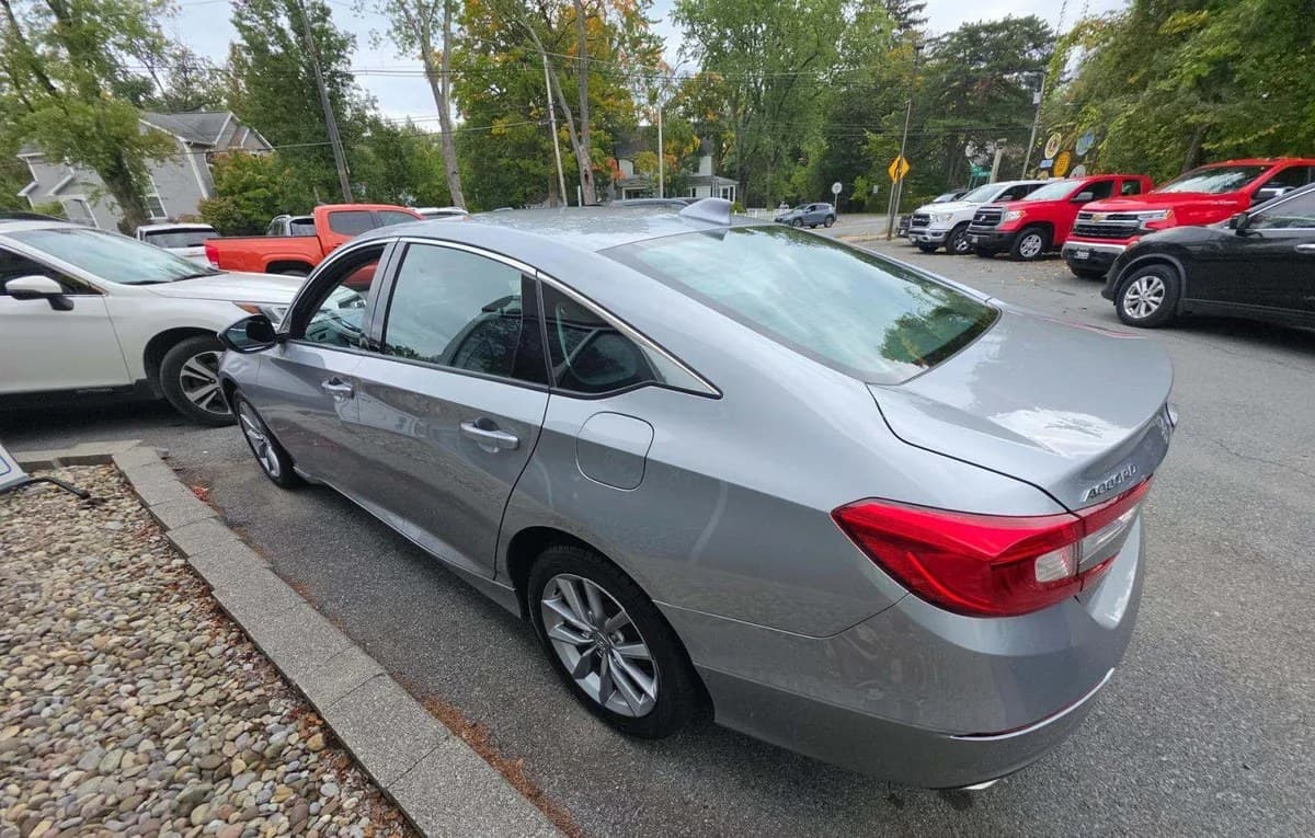 2021 HONDA ACCORD LX 3