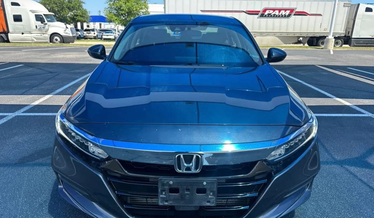 2019 HONDA ACCORD LX 3