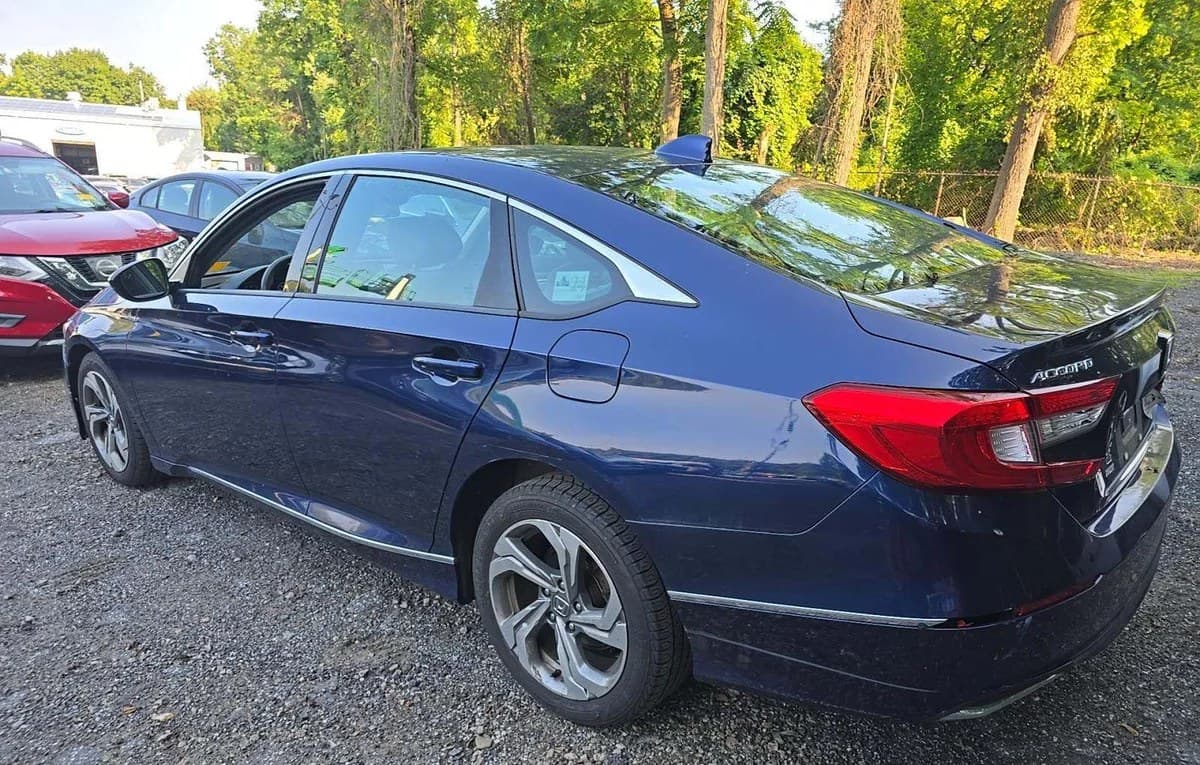 2019 HONDA ACCORD EX 4