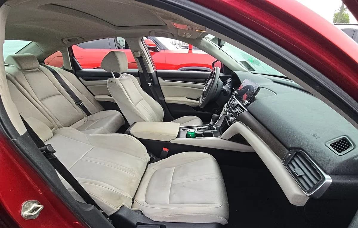 2019 HONDA ACCORD EX 5