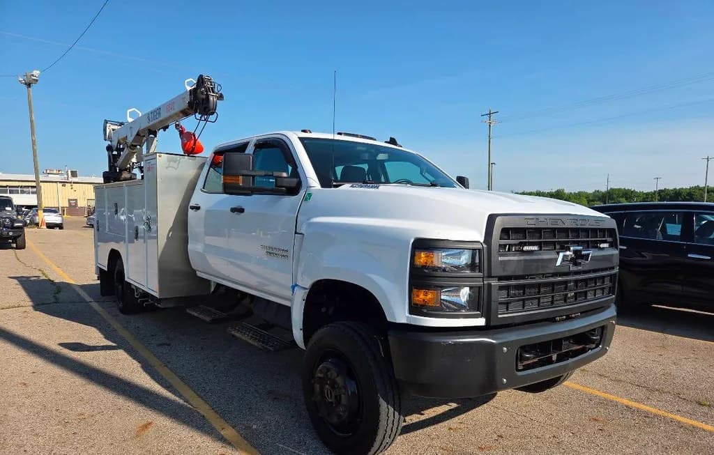 2022 CHEVROLET SILVERADO MEDIUM DUTY BASE
