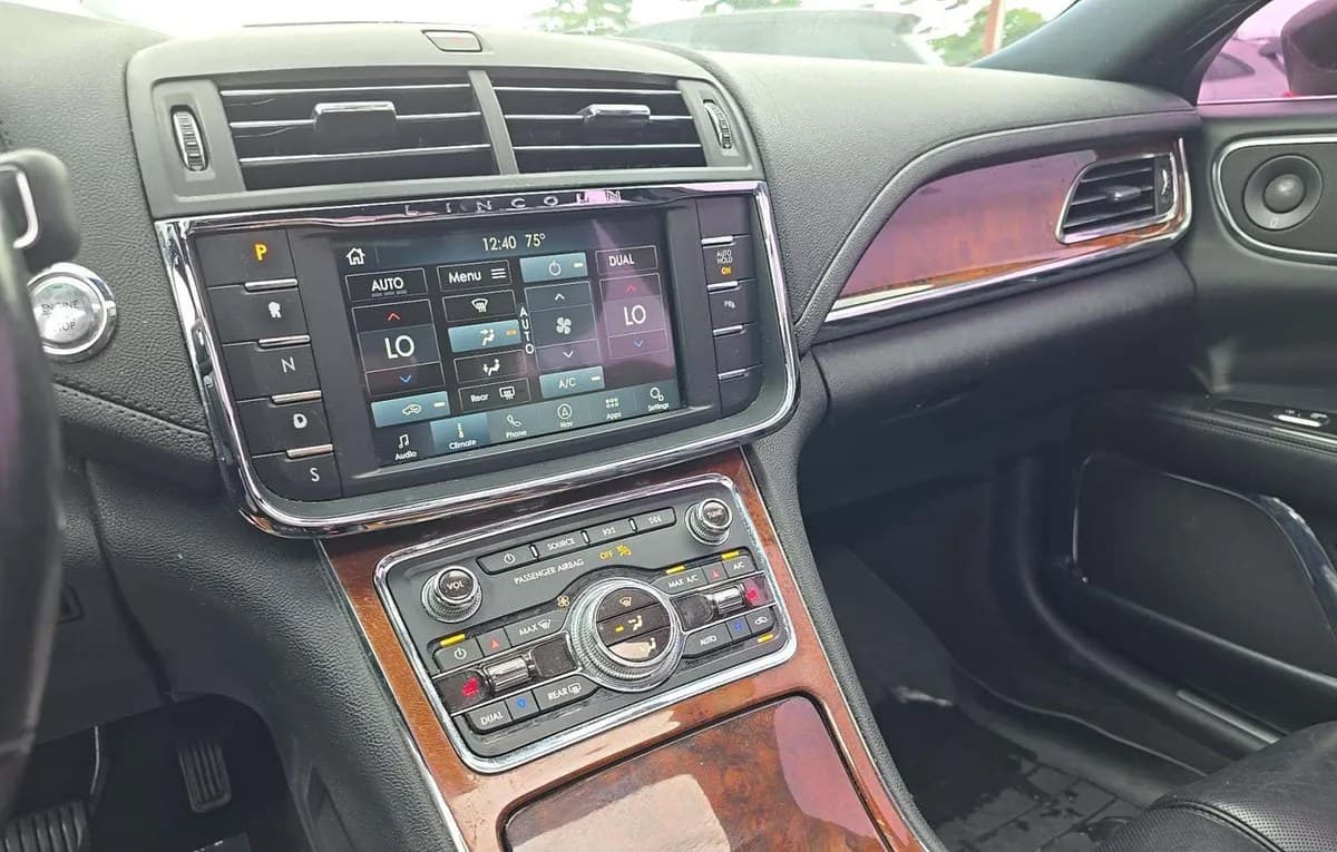 2019 LINCOLN CONTINENTAL Select 7