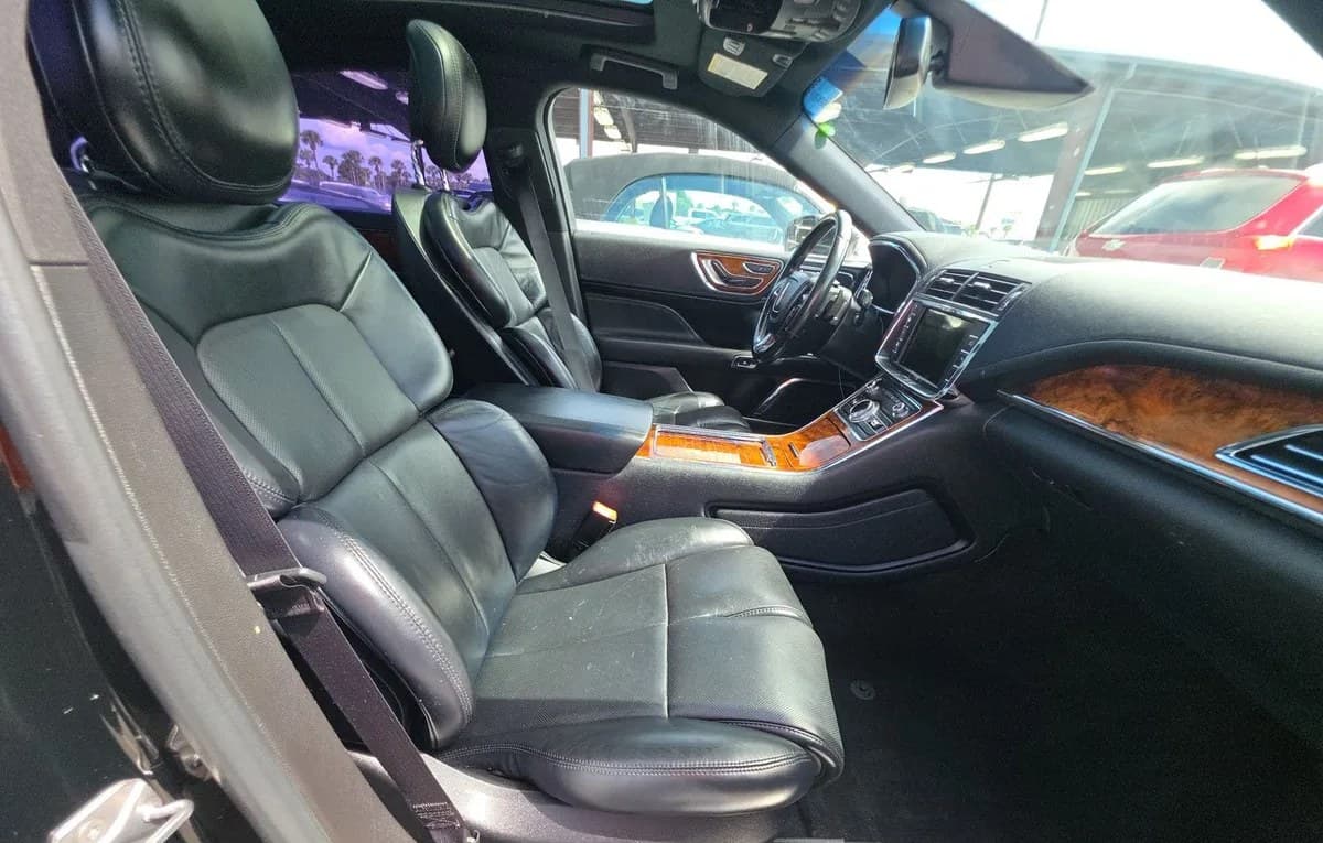 2017 LINCOLN CONTINENTAL Select 5