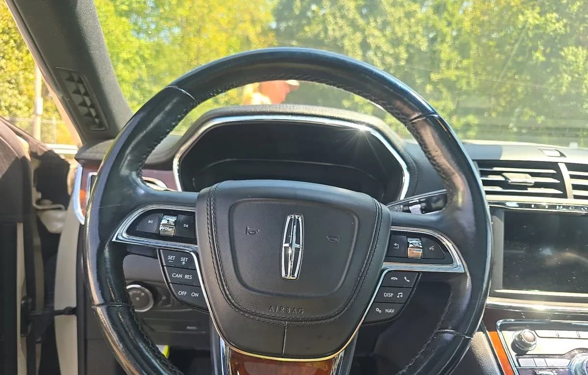 2018 LINCOLN CONTINENTAL Select 7