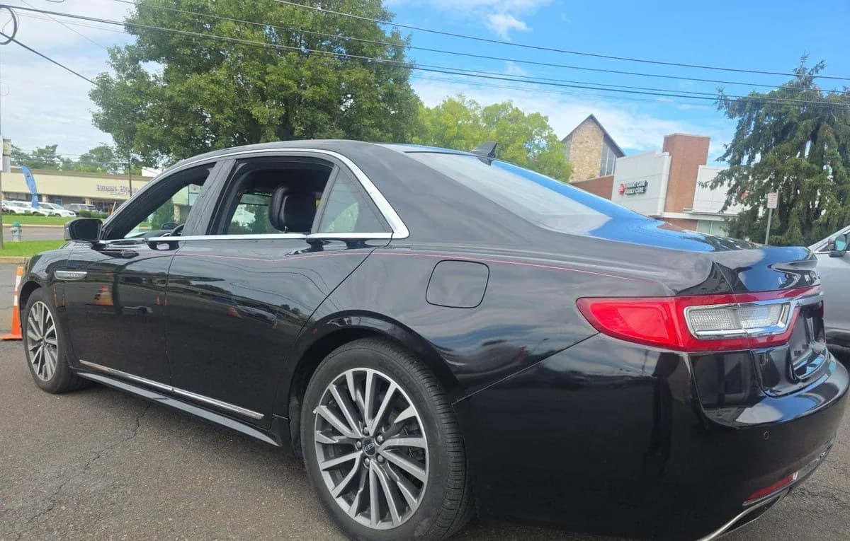 2019 LINCOLN CONTINENTAL Select 3