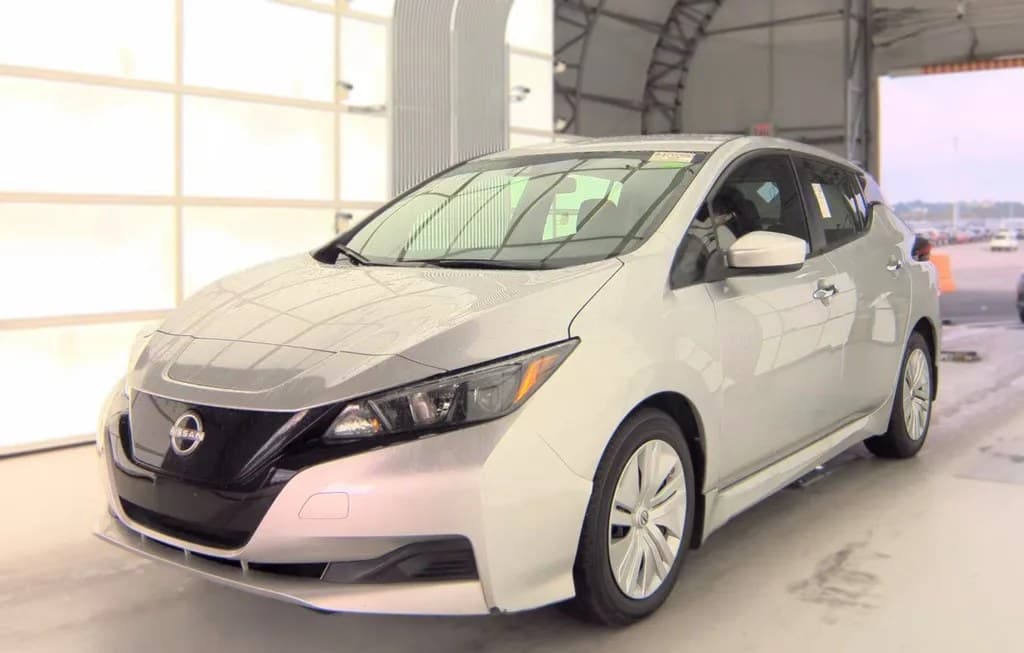 2023 NISSAN LEAF S 1